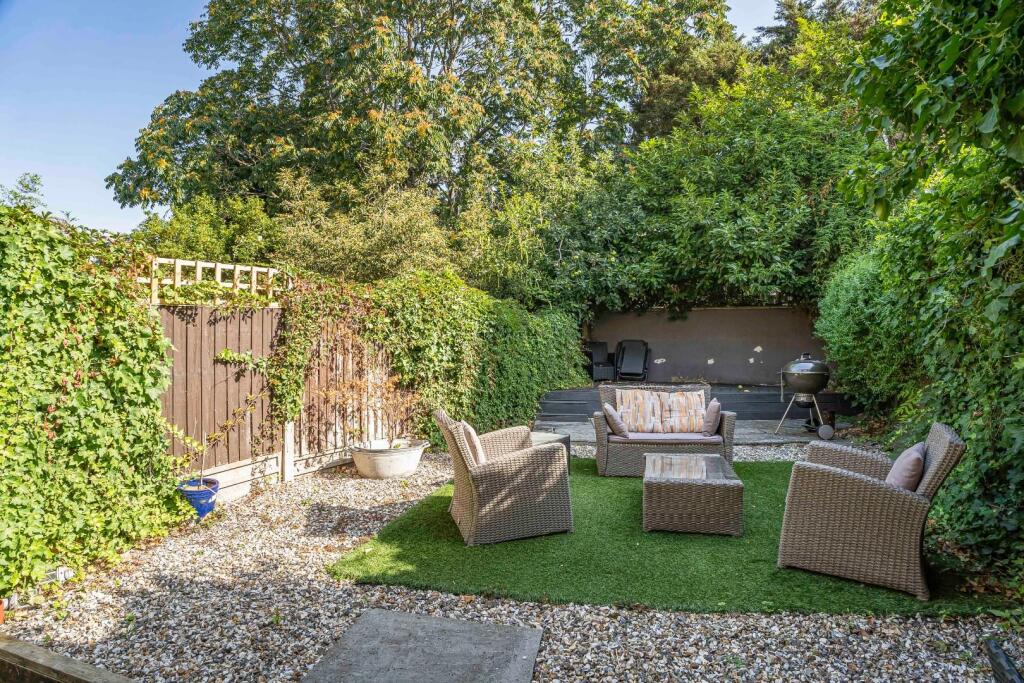 House in London - View 5