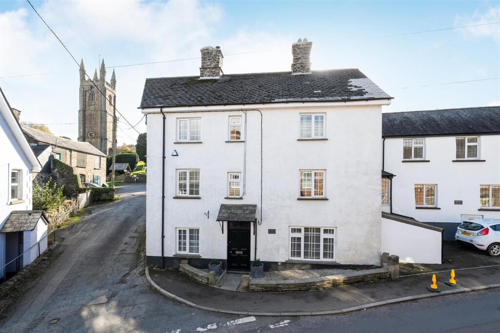 Main image of property: Fore Street, Lifton