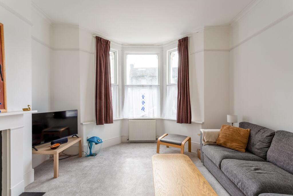 Apartment in Brighton - More