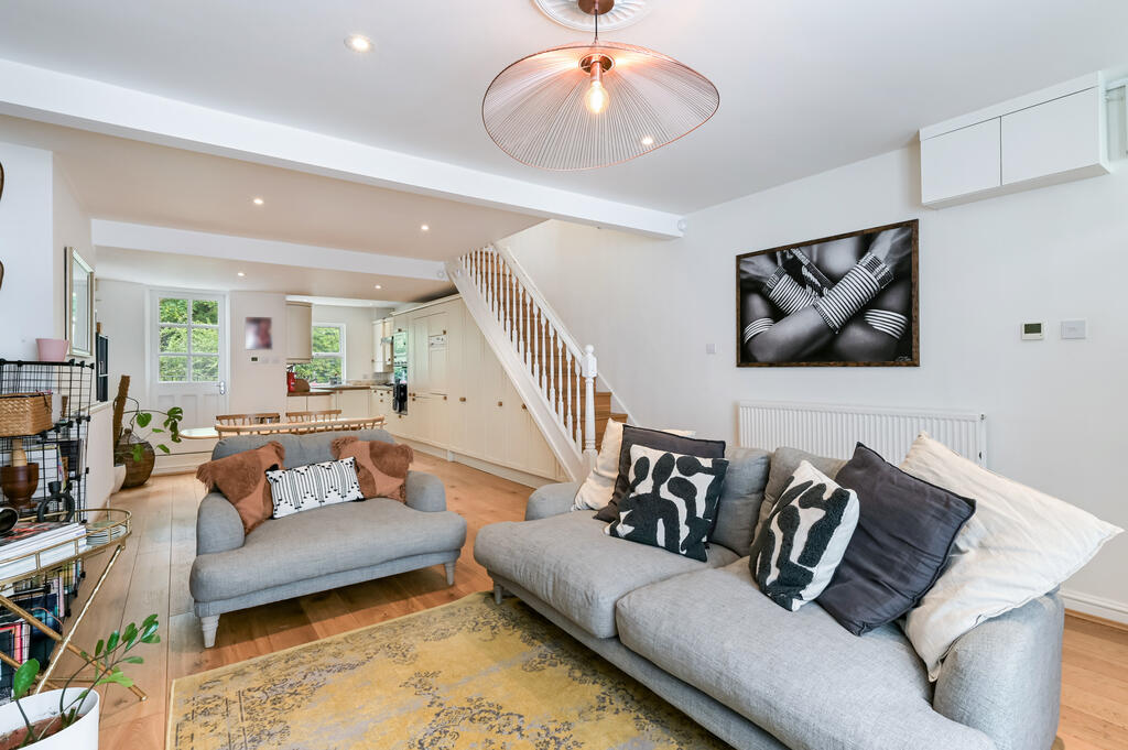 Main image of property: Tadmor Street, W12
