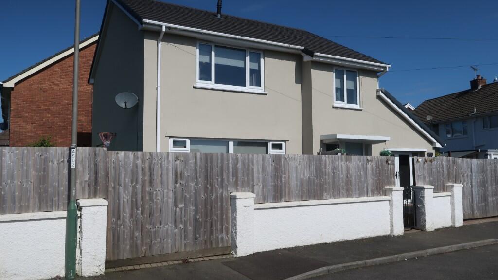 Main image of property: Derwen Close, Cefn Road, Blackwood, Caerphilly (County of), NP12