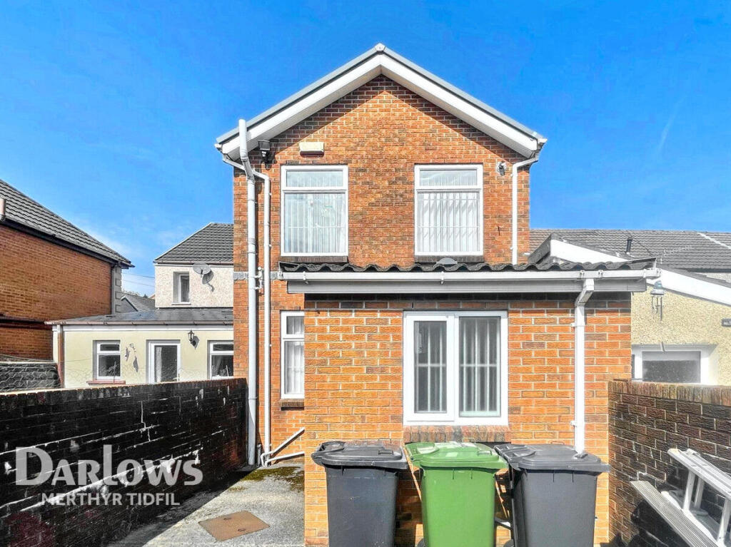 Perrott Street, Treharris photo 3