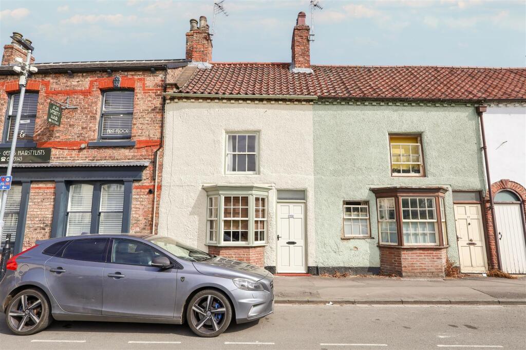 Main image of property: Allhallowgate, Ripon