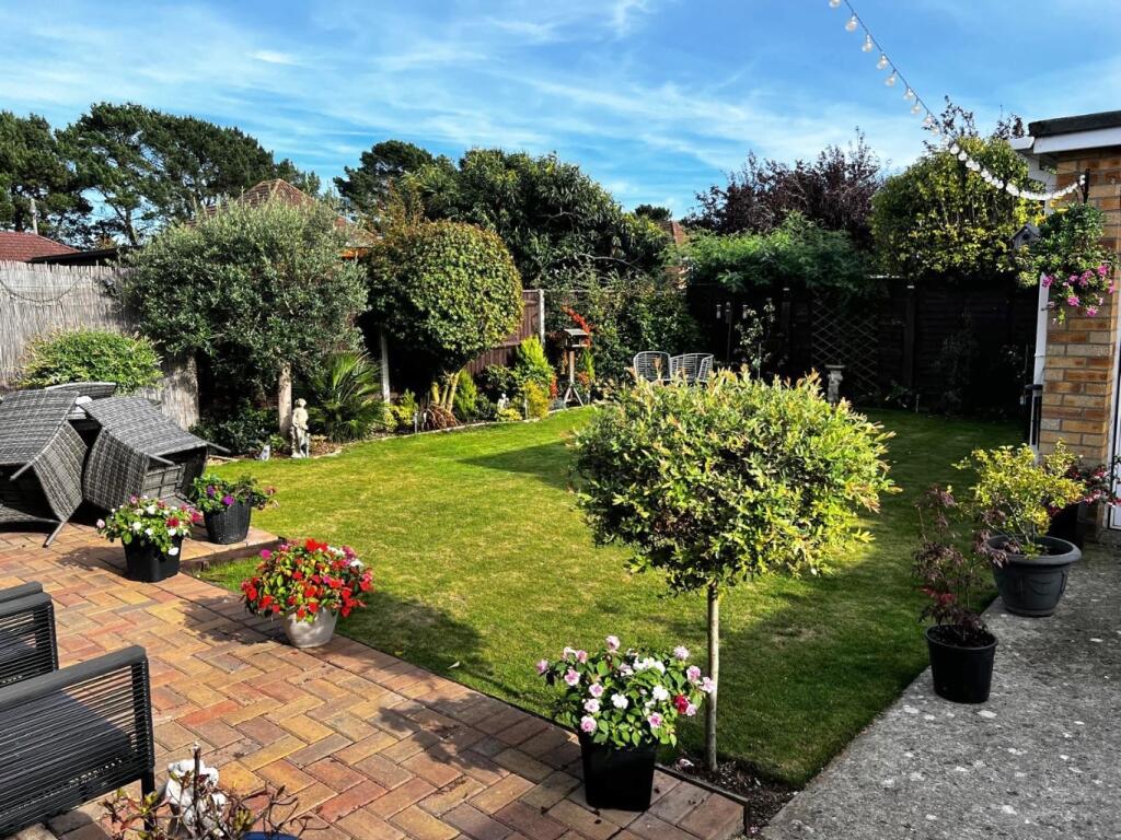 Holbury, Southampton, Hampshire, SO45 photo 2
