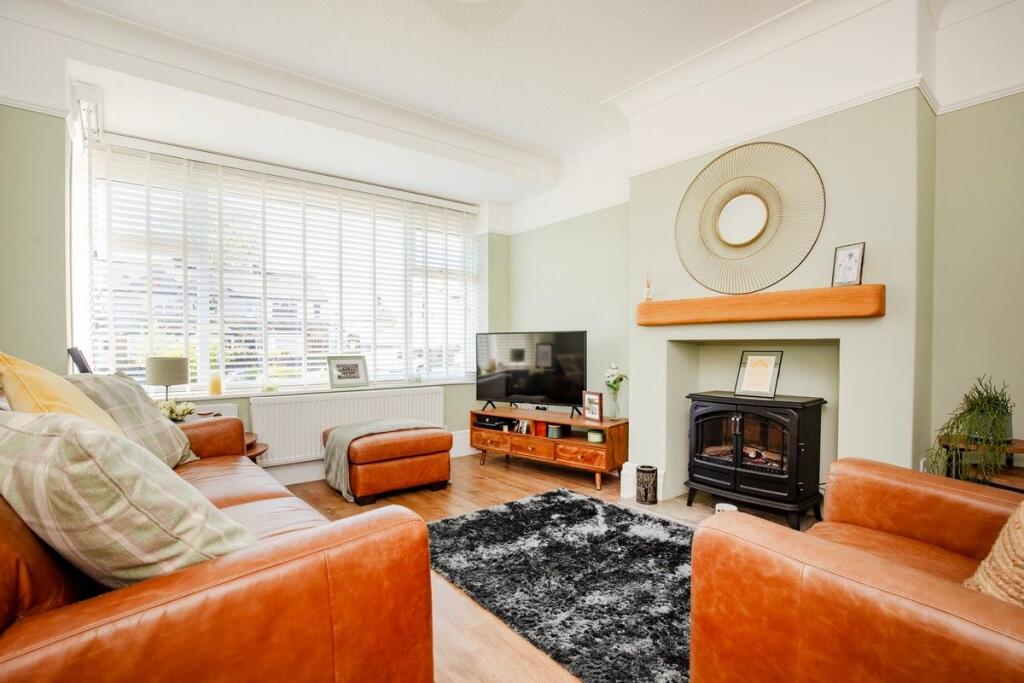 House in Calderdale, Lightcliffe - View 5