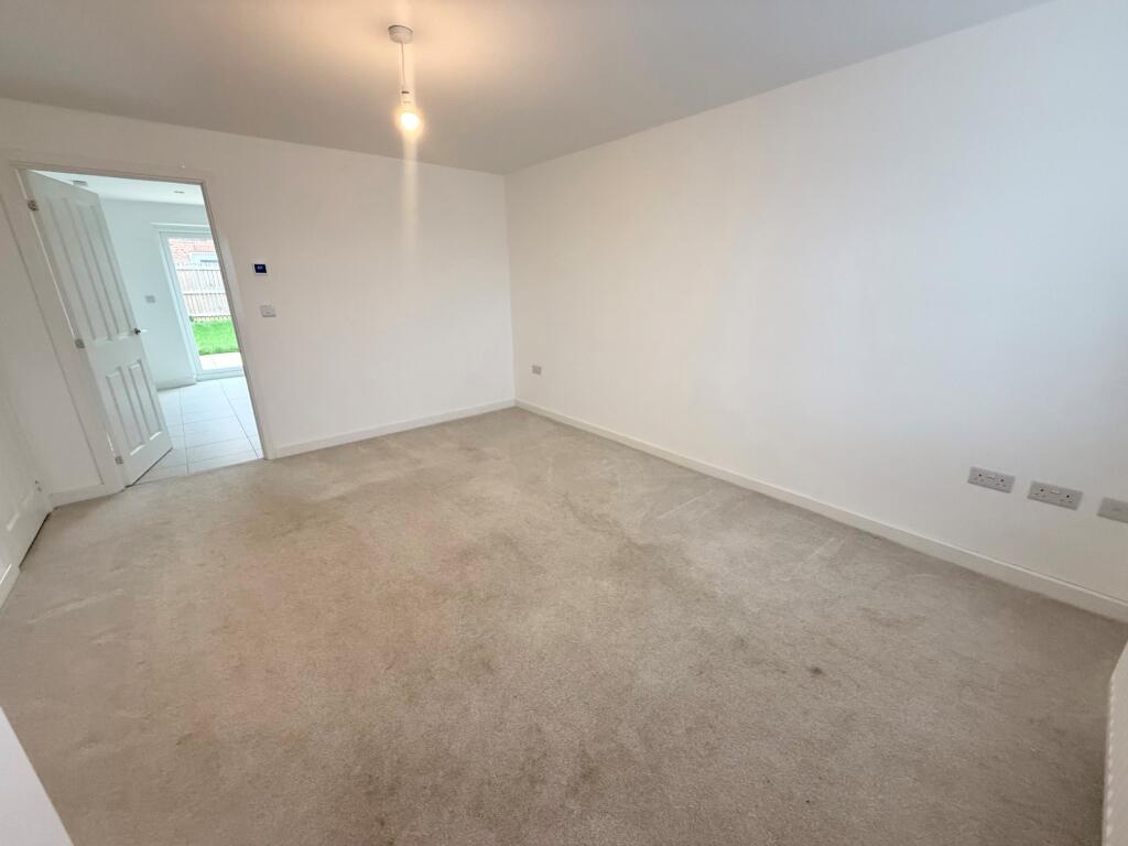 House in Doncaster - View 5