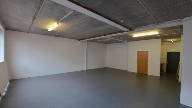 10-2-St-Andrew-Street-Dalkeith-Retail-07