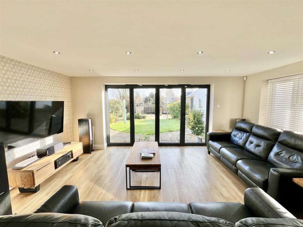 45 Mayfield Road photo 2