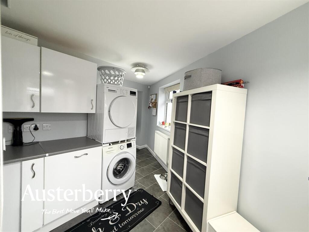 House in Stoke-on-Trent, Normacot - View 5