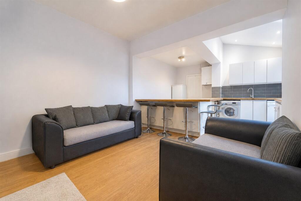 House in Birmingham, Selly Oak - View 2