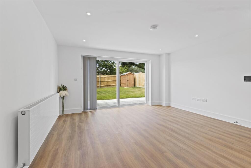 House in Tonbridge - View 2
