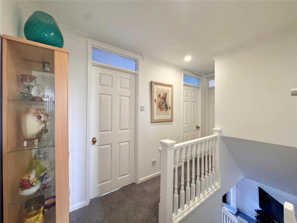 House in Gosport, Lee-on-the-Solent - More