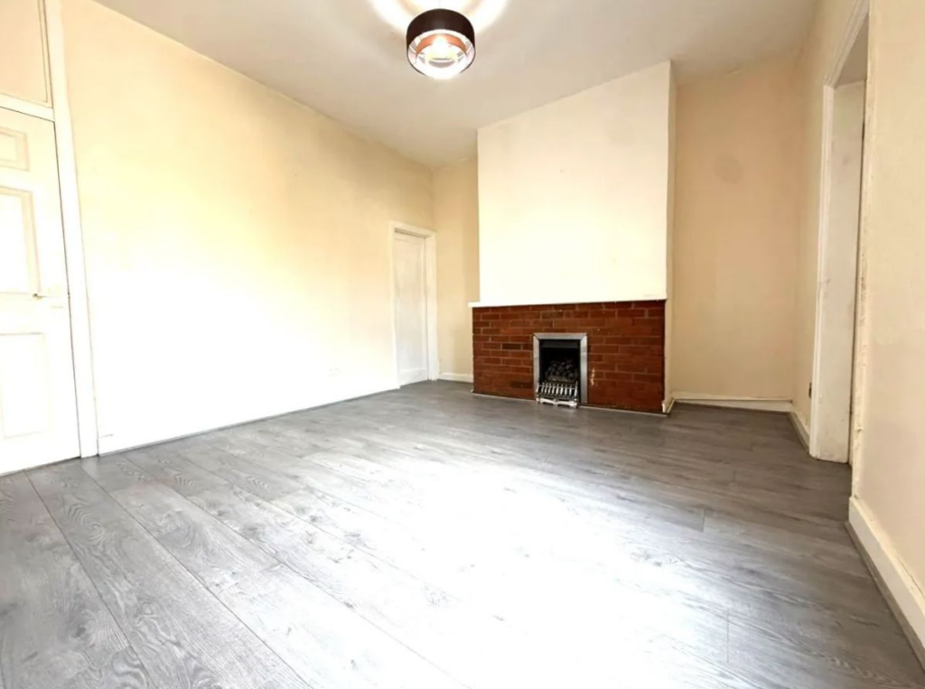 House in Blackburn, Ewood - View 4