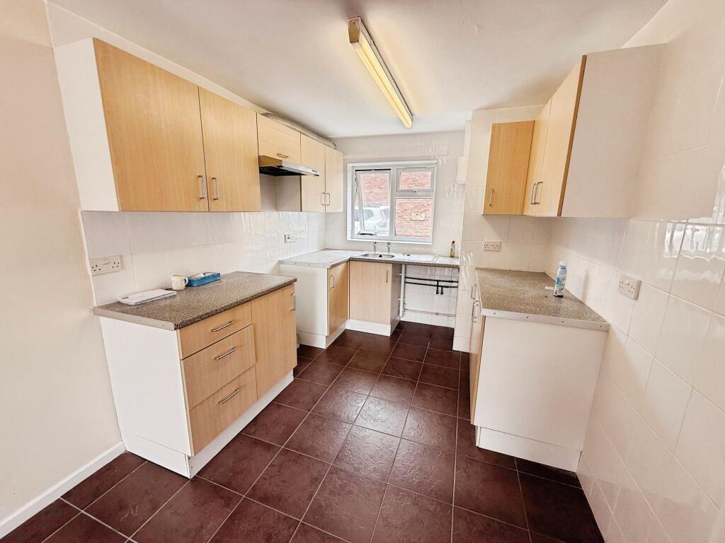 House in Dawley, Great Dawley - View 4