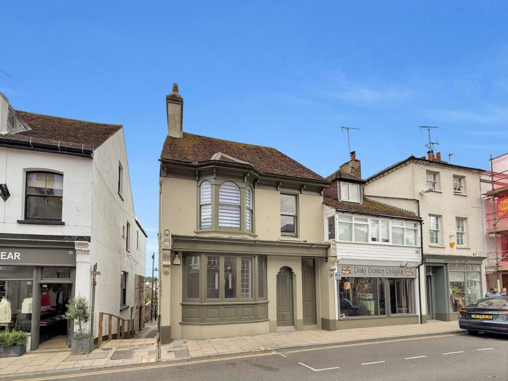 Main image of property: 25 Tarrant Street, Arundel, West Sussex, BN18