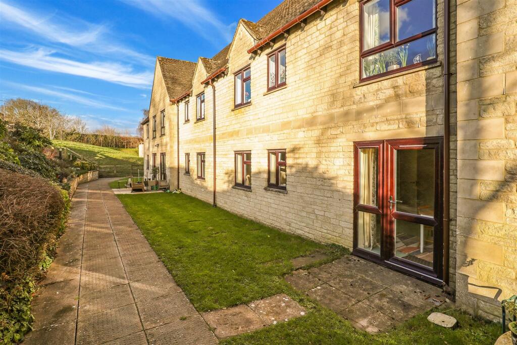 Cecily Court, Minchinhampton, Stroud photo 3