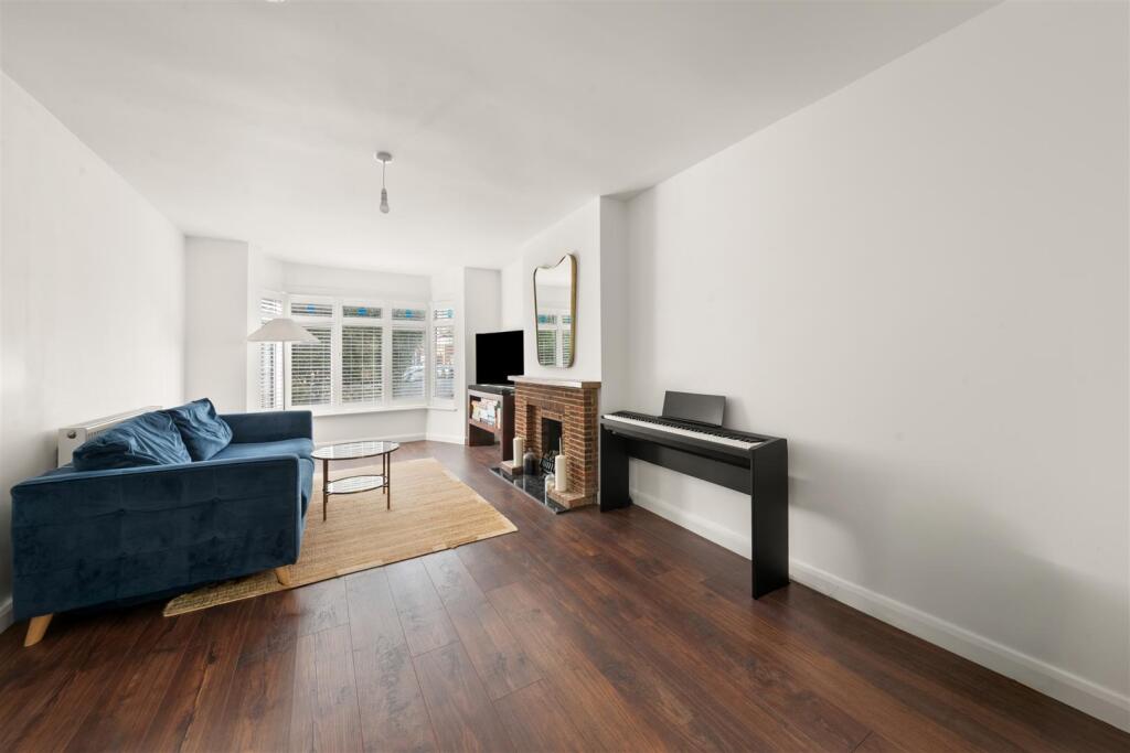 House in Southall - View 3