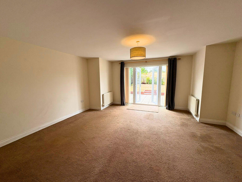 House in Reading - View 4