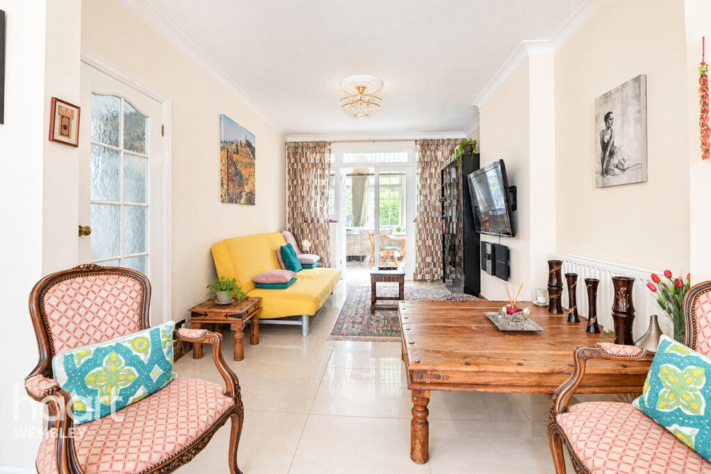 House in Harrow - More