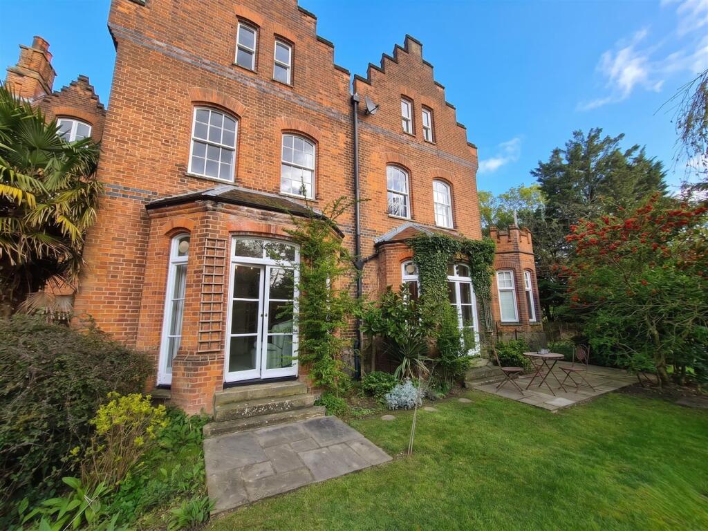 Apartment in Chelmsford, East Hanningfield - View 5