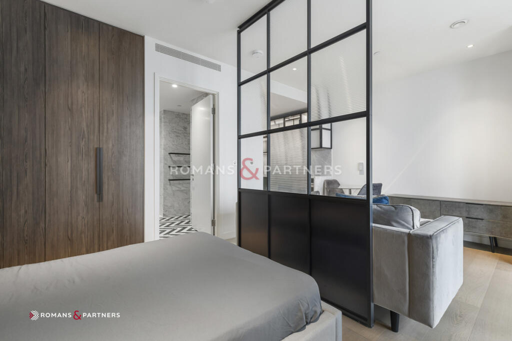 Studio flat for rent