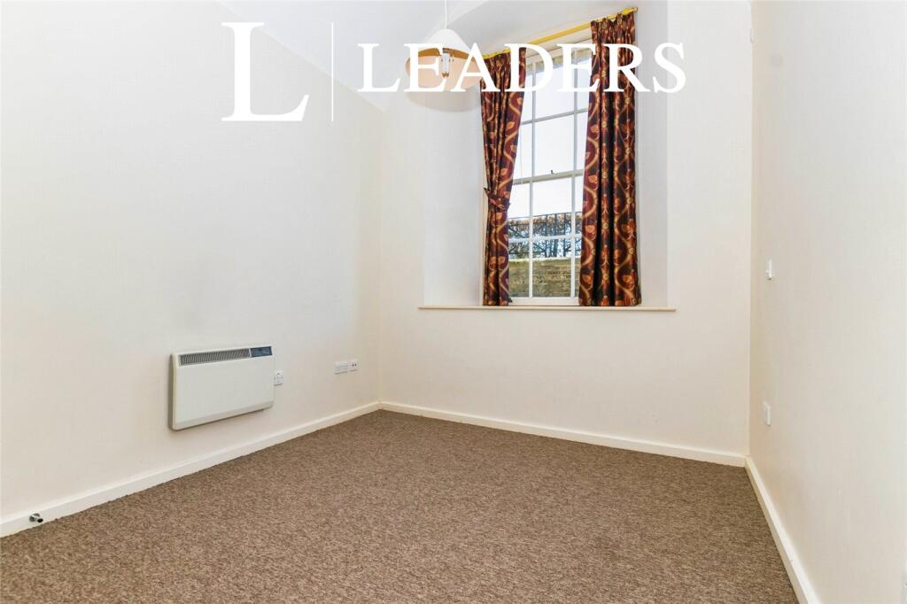 Apartment in Gosport, Hampshire - View 5