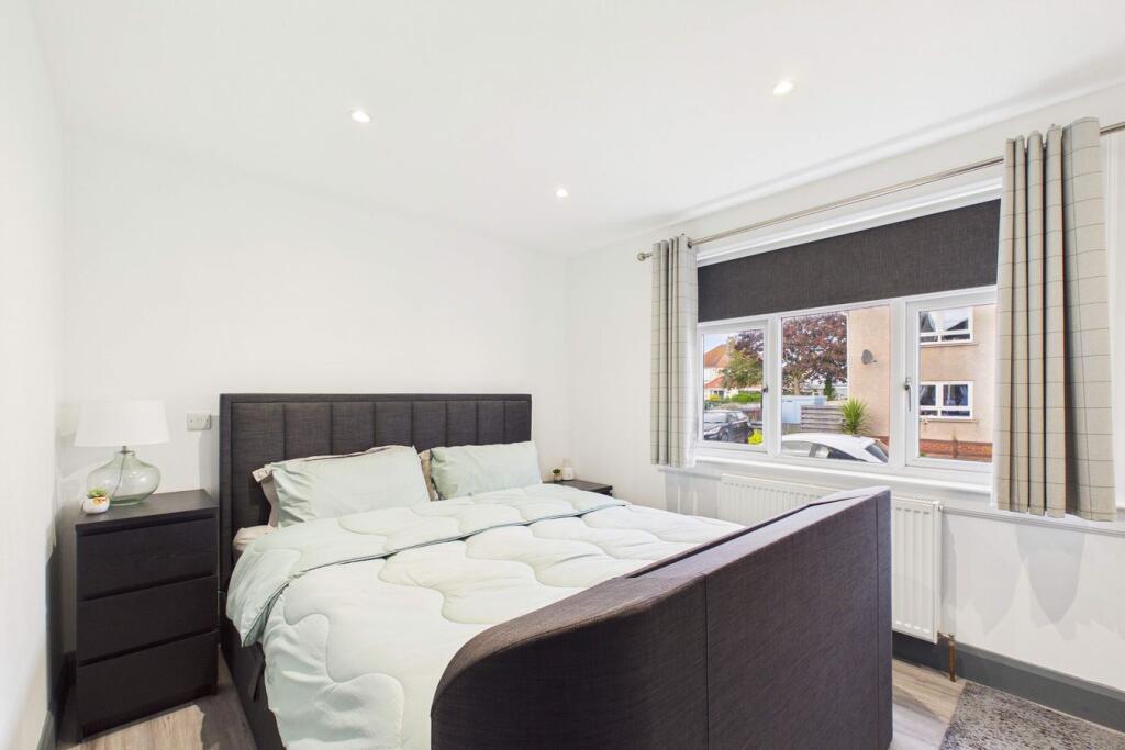 Apartment in Kirkcaldy, Fife - More
