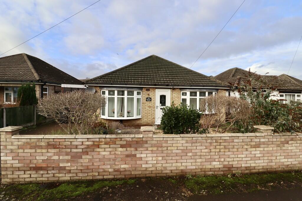 3-bed bungalow on Woodland Avenue, Skellingthorpe, £235,000