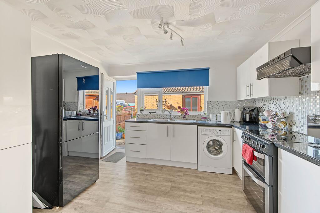 Venables Close, Burgh Le Marsh, PE24 photo 2
