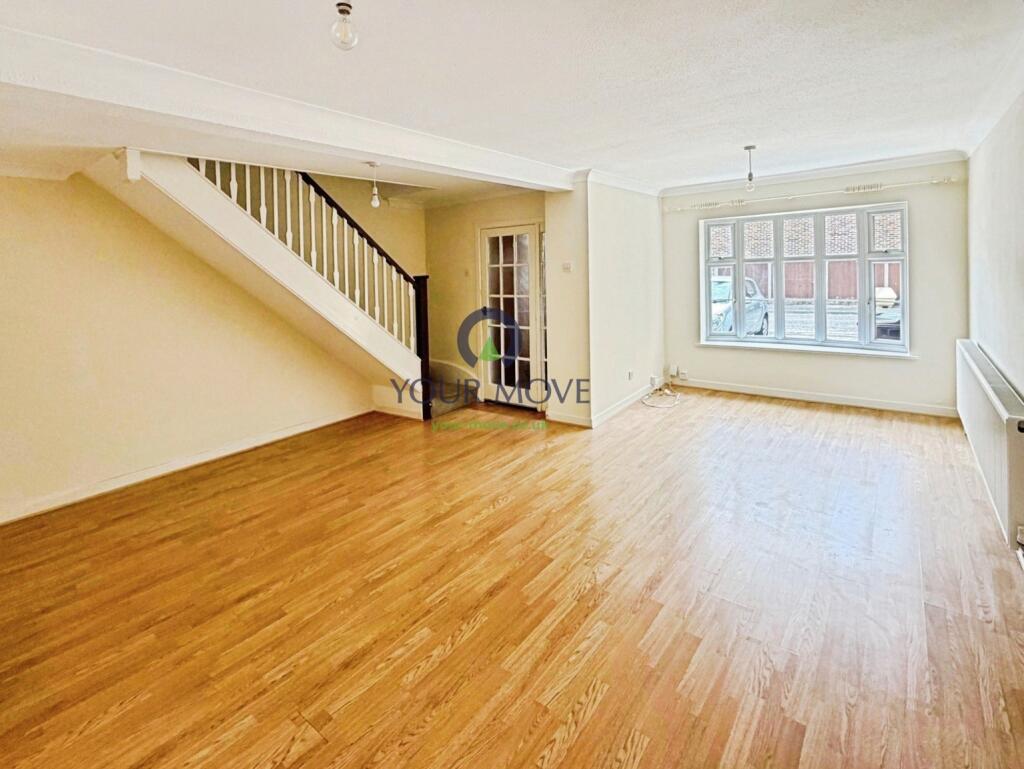House in Sutton - View 4
