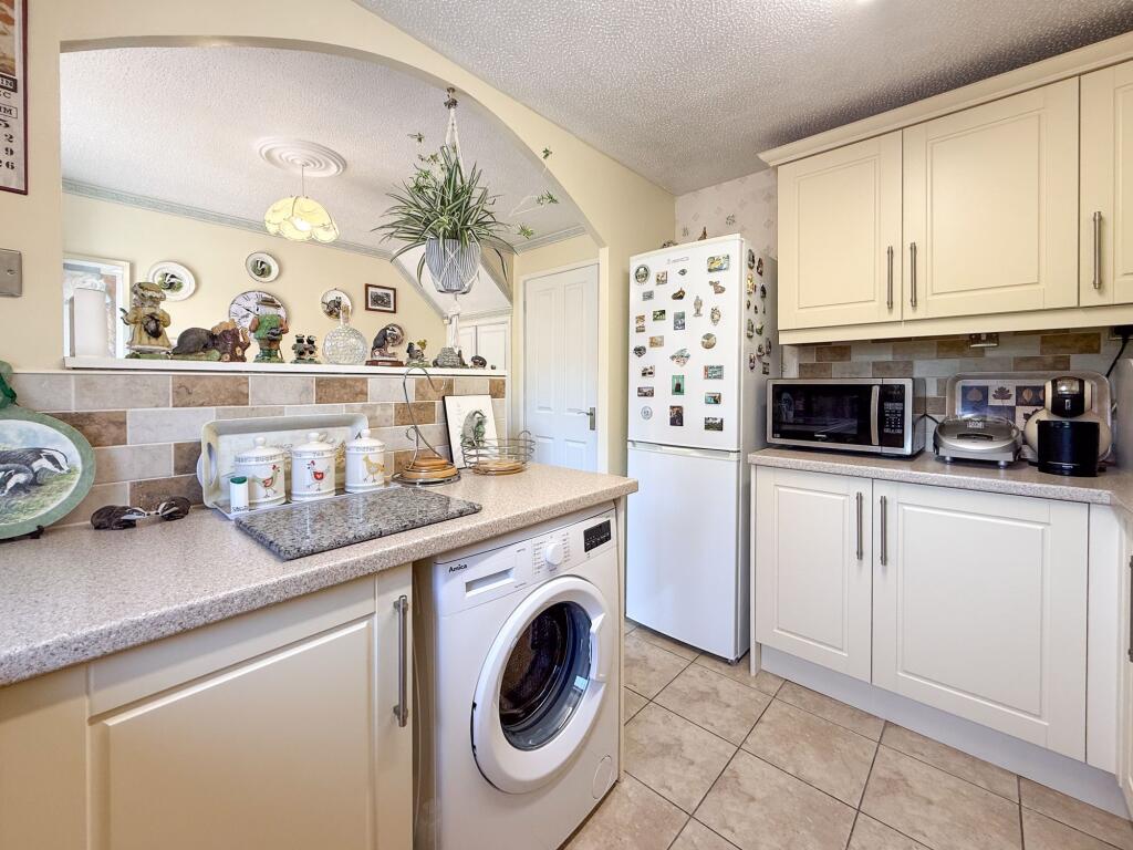 Pontymason Court, Rogerstone, NP10 - View 6