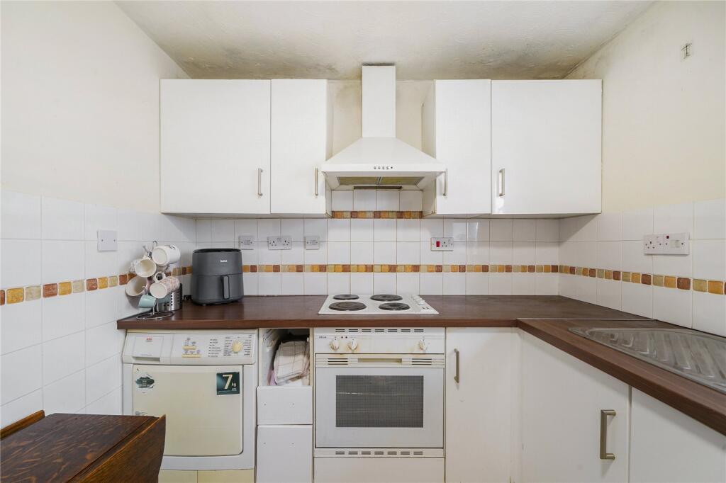 Apartment in London - View 4