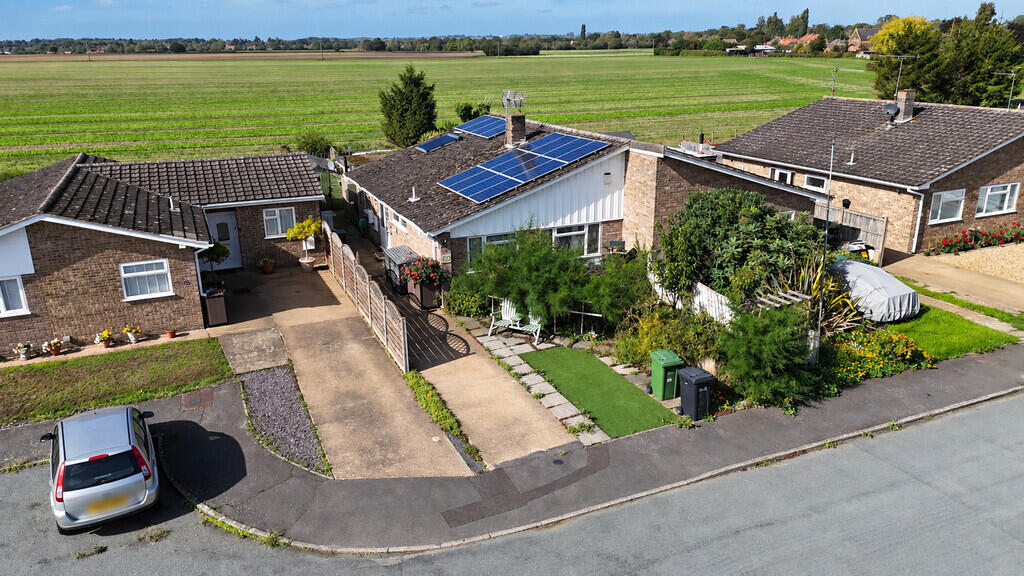 Main image of property: The Walnuts, Grimston