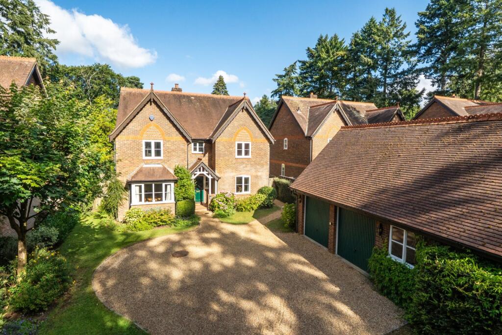 5-bed detached on Lakewood Road, Chandler's Ford, Eastleigh, Hampshire, SO53, £1,100,000