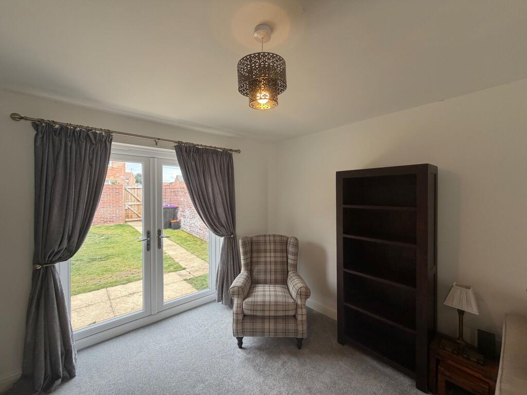 House in West Lindsey, Lea CP - More