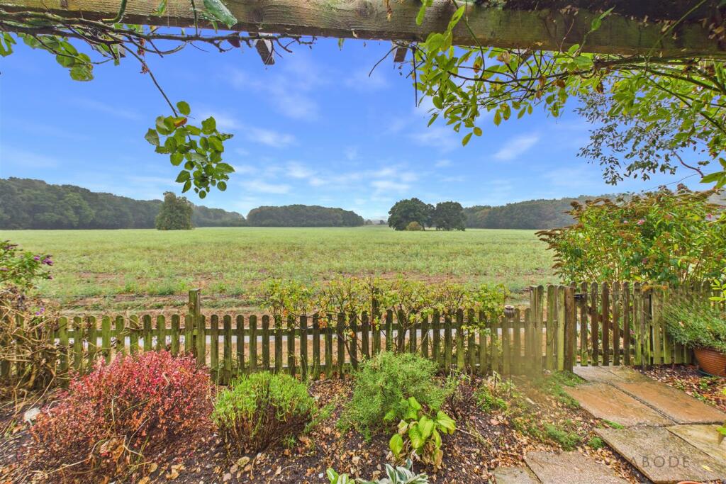 House in South Derbyshire, Foston and Scropton CP - View 3