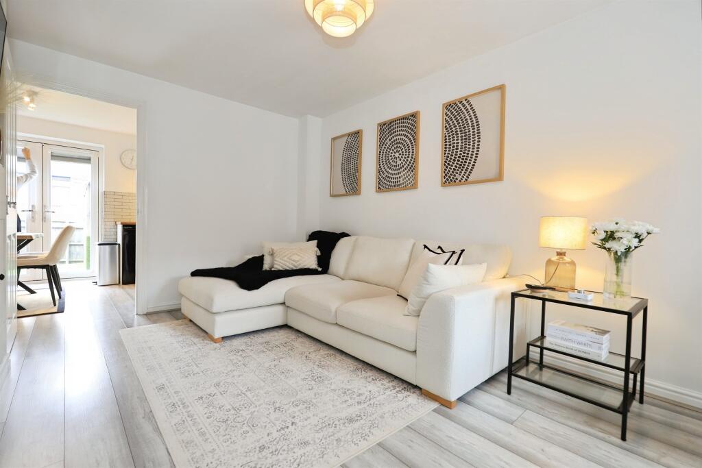 House in Wolverhampton, Low Hill - View 4