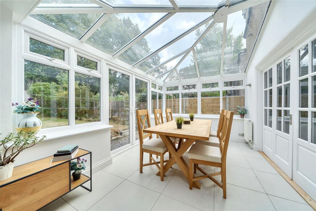 House in London, Broom Hill, Crofton - View 5