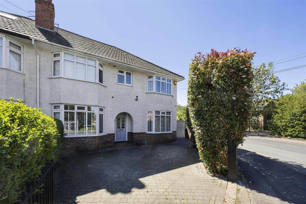 Main image of property: Summerleaze Road, Riverside, Maidenhead, SL6