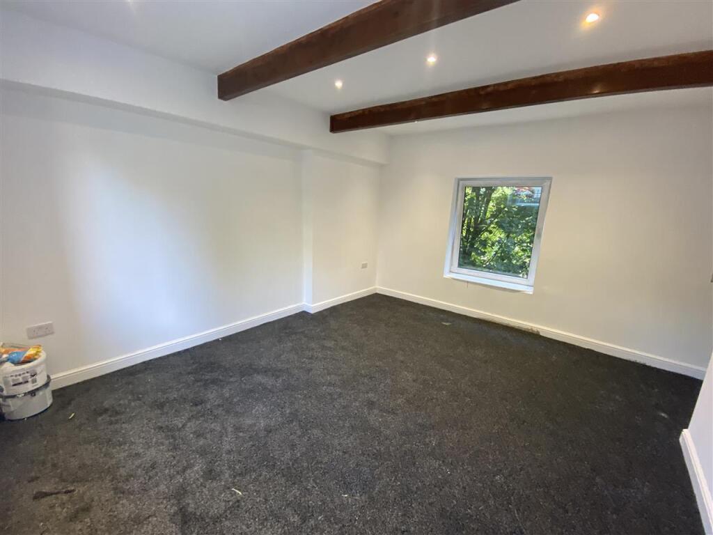 Additional image 4 of Hermit Hole