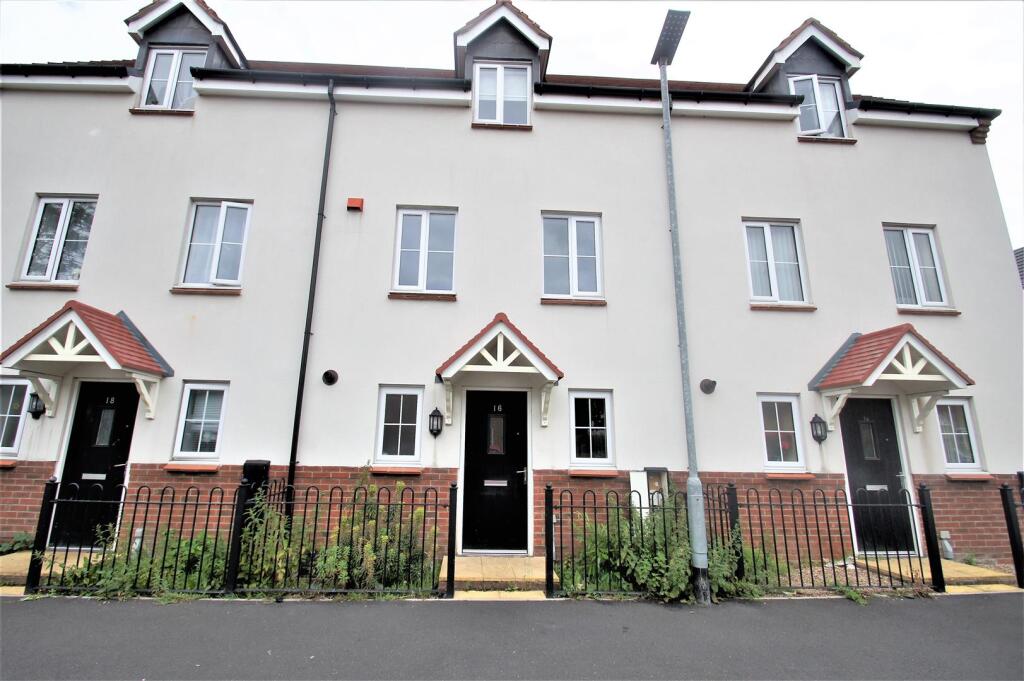 Main image of property: HOPWOOD STREET, NEWTON HEATH, M40