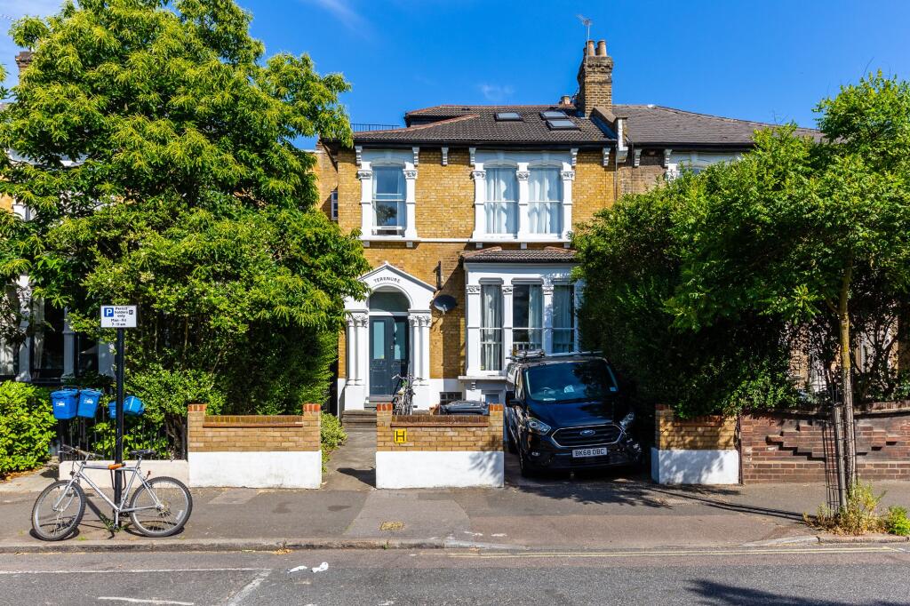 Main image of property: Evering Road, London, E5