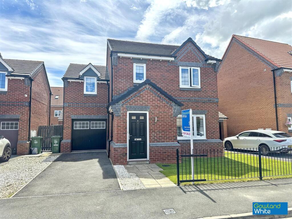 Main image of property: Corvus Drive, Queensgate, Stockton-On-Tees, TS18 3WE