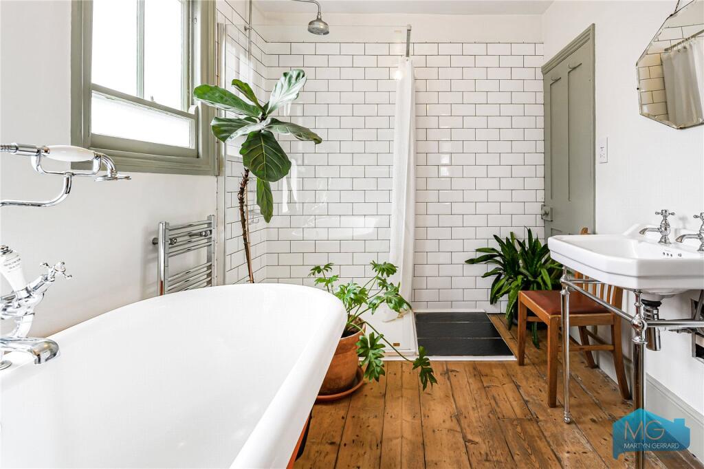 House in London - View 4