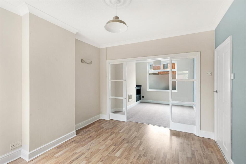 House in Kettering, Brambleside - View 5