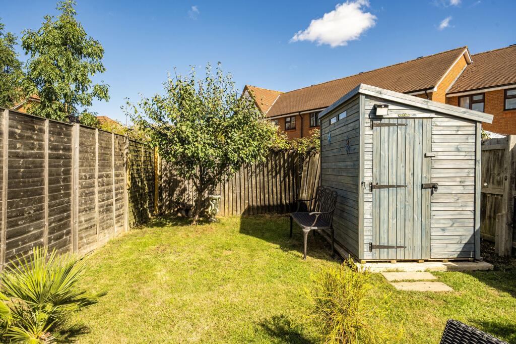 House in Milton Keynes, Browns Wood, Walton - View 4