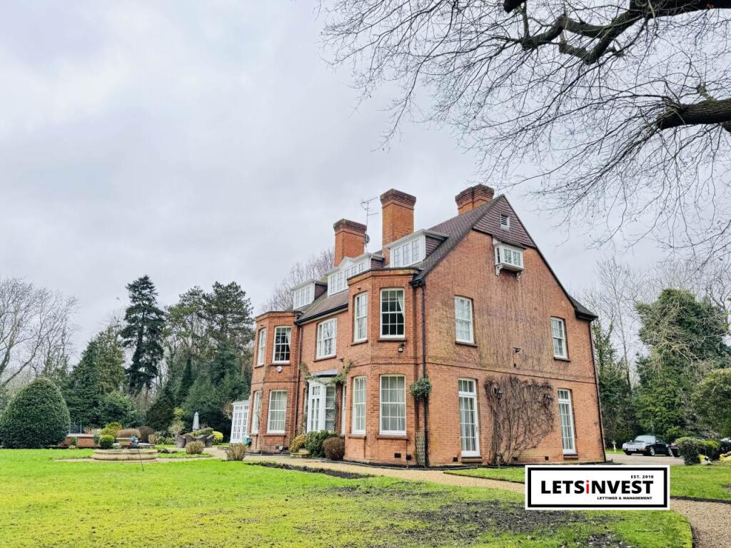 Main image of property: Mount Park Road, Harrow-on-the-hill, 