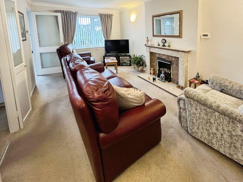 Beeston Close, Sharples photo 2