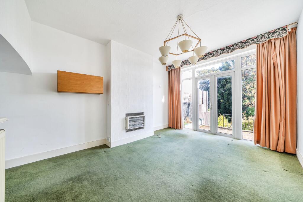 House in London, Purley - View 3