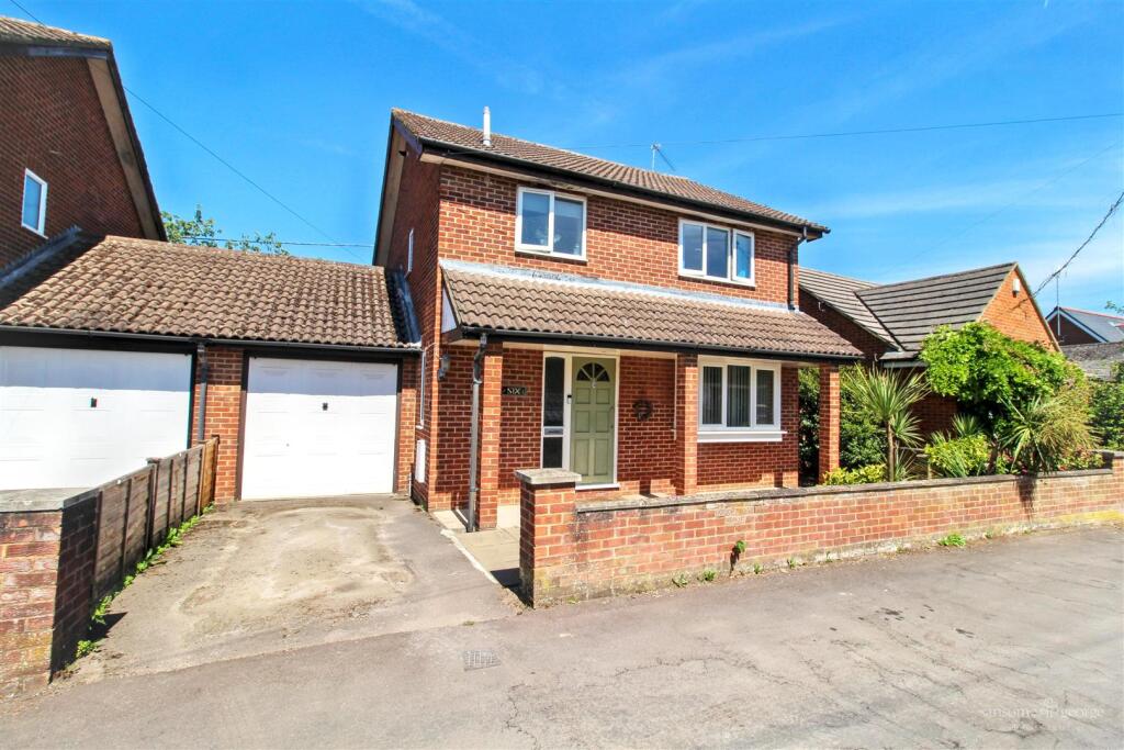 Main image of property: Oak Tree Walk, Purley On Thames, Reading